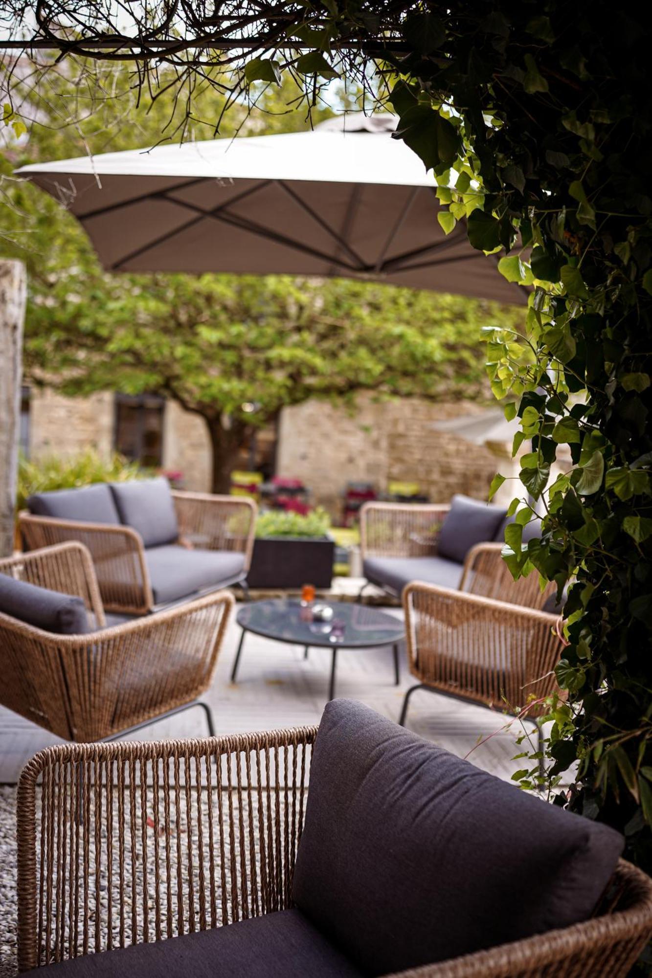 Logis Hostellerie De L'Abbaye Celles-sur-Belle ภายนอก รูปภาพ