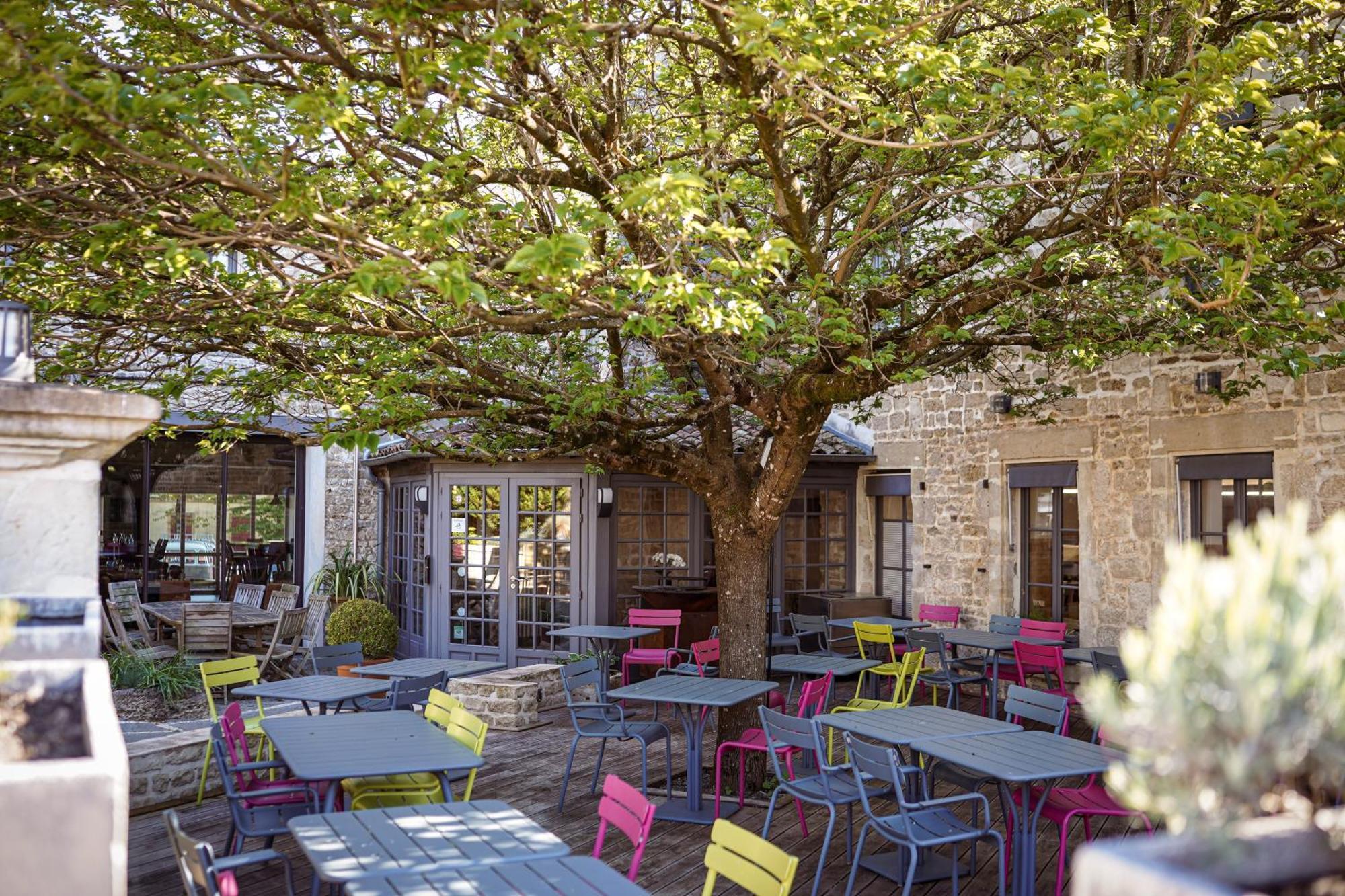 Logis Hostellerie De L'Abbaye Celles-sur-Belle ภายนอก รูปภาพ