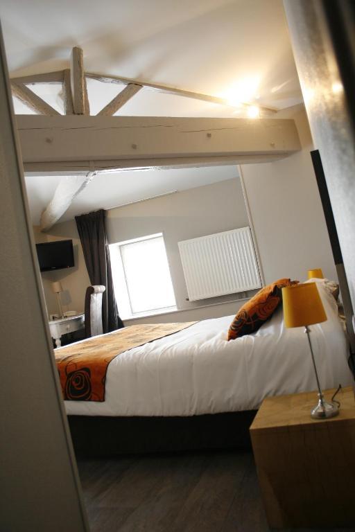 Logis Hostellerie De L'Abbaye Celles-sur-Belle ห้อง รูปภาพ