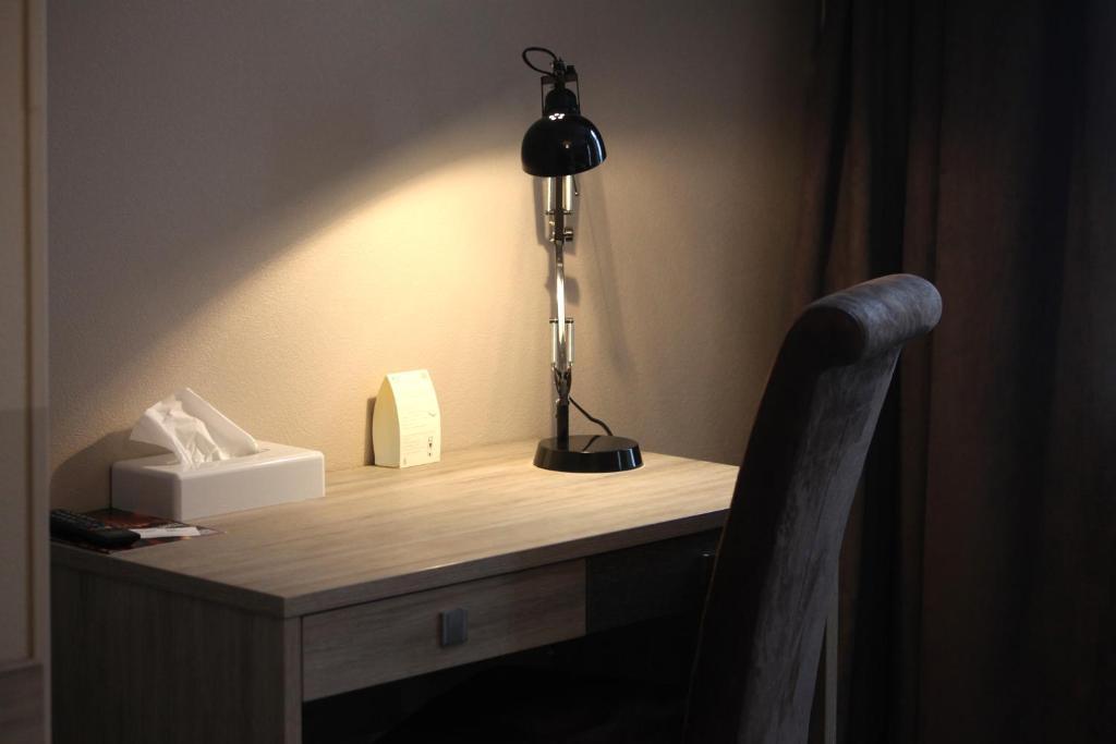 Logis Hostellerie De L'Abbaye Celles-sur-Belle ห้อง รูปภาพ